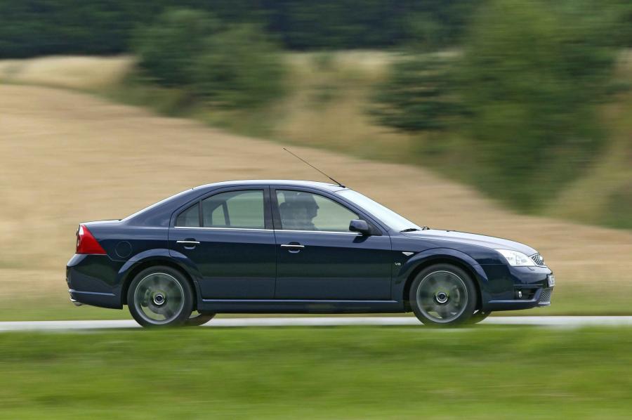  Ford Mondeo Titanium 2004 года  (фото 12 из 38)